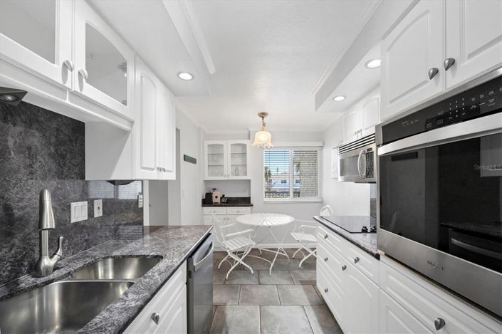 Image No.10-Propriété de 2 chambres à vendre à Sarasota