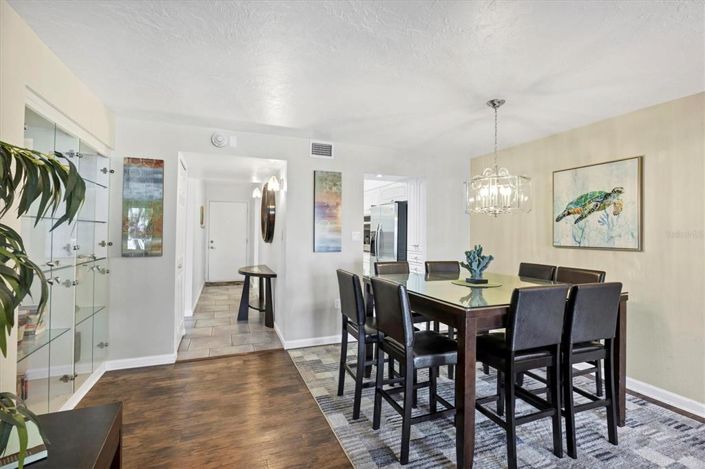 Image No.15-Propriété de 2 chambres à vendre à Sarasota