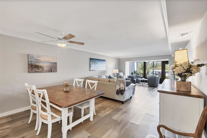 Image No.9-Propriété de 2 chambres à vendre à Sarasota