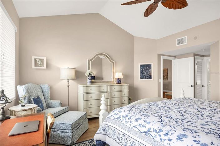 Image No.22-2 Bed Property for sale