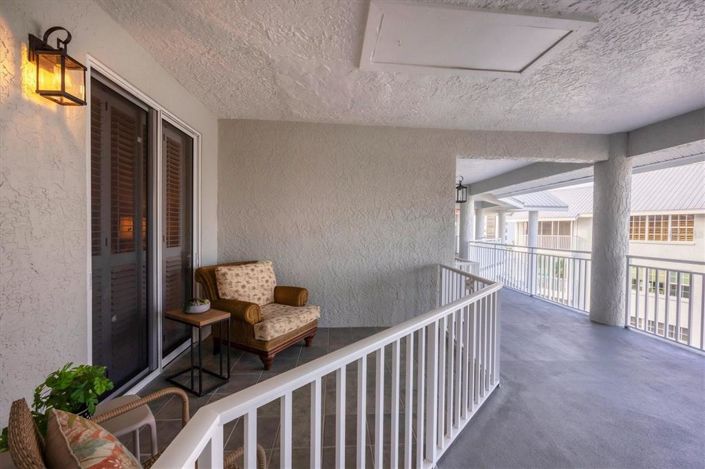 Image No.30-2 Bed Property for sale