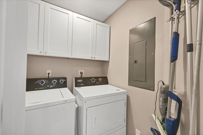 Image No.33-2 Bed Property for sale