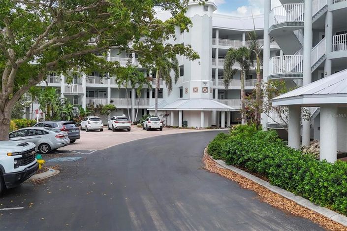 Image No.37-2 Bed Property for sale