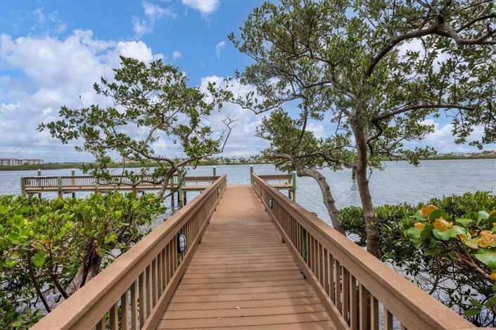 Image No.42-2 Bed Property for sale