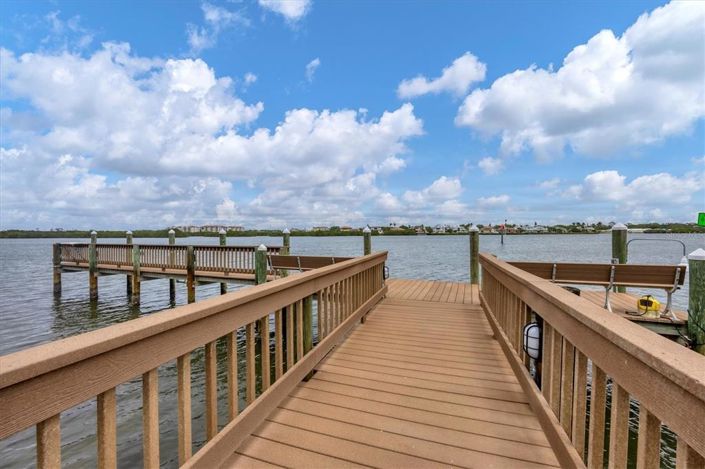 Image No.43-2 Bed Property for sale