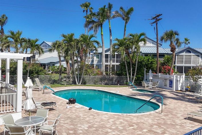 Image No.52-2 Bed Property for sale