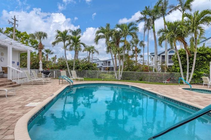 Image No.53-2 Bed Property for sale