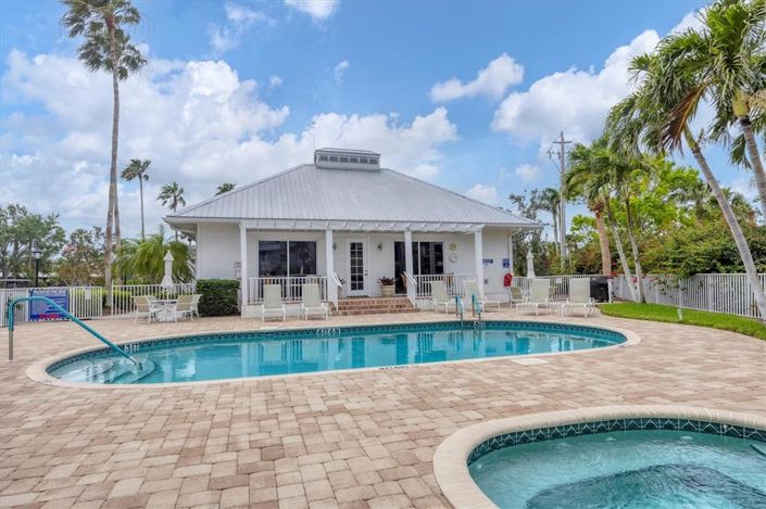 Image No.54-2 Bed Property for sale