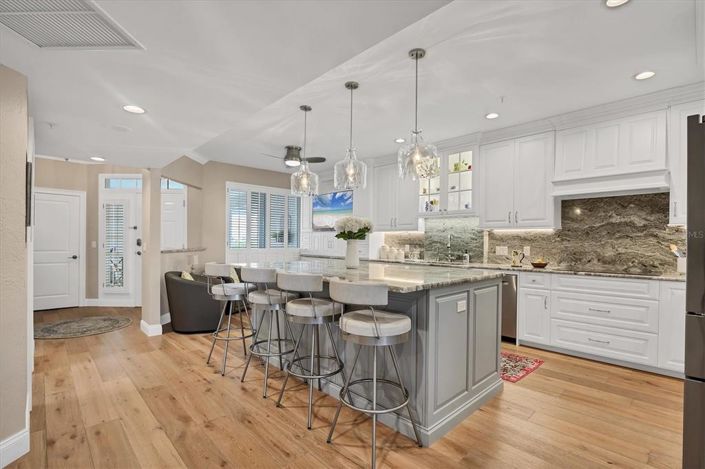 Image No.8-2 Bed Property for sale