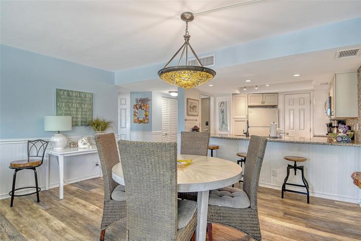 Image No.21-Propriété de 2 chambres à vendre à Sarasota