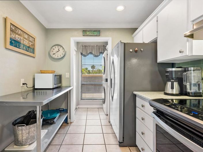 Image No.17-2 Bed Property for sale