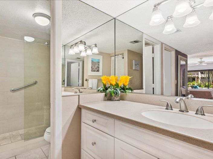 Image No.25-2 Bed Property for sale