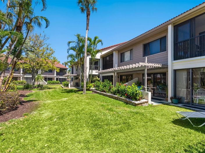 Image No.30-2 Bed Property for sale