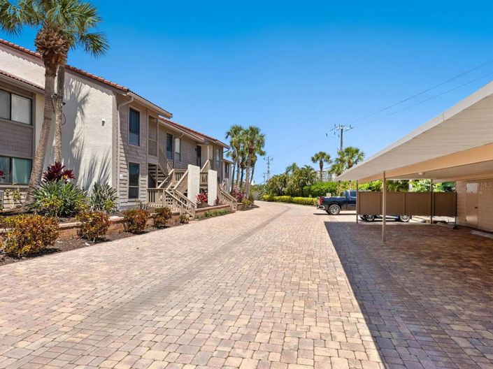 Image No.32-2 Bed Property for sale