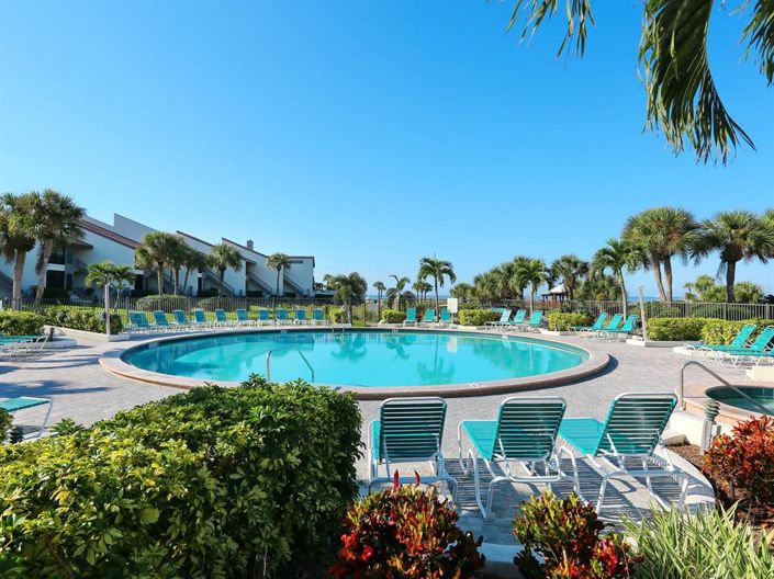 Image No.37-2 Bed Property for sale