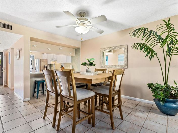 Image No.8-2 Bed Property for sale