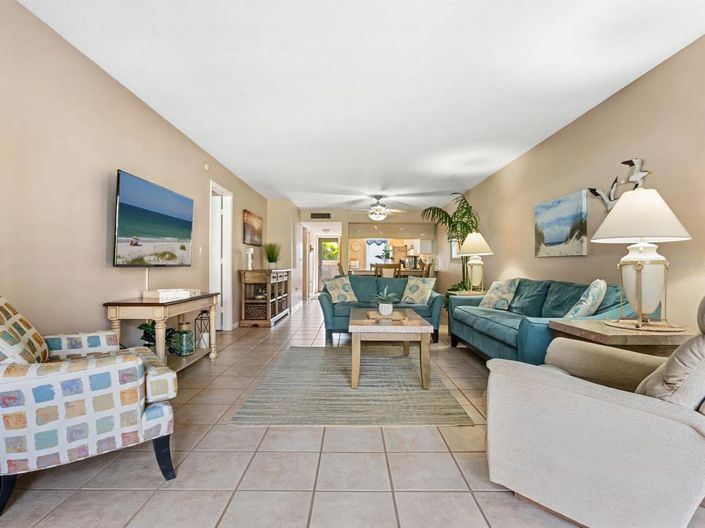 Image No.9-2 Bed Property for sale