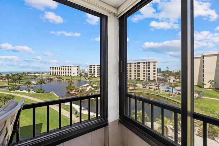 Image No.14-Propriété de 2 chambres à vendre à Sarasota