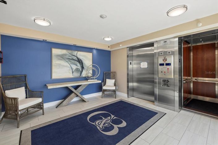 Image No.2-Propriété de 2 chambres à vendre à Sarasota