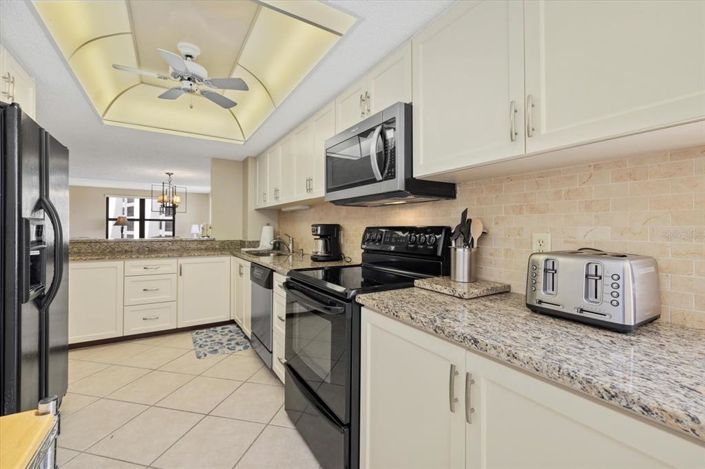 Image No.6-Propriété de 2 chambres à vendre à Sarasota