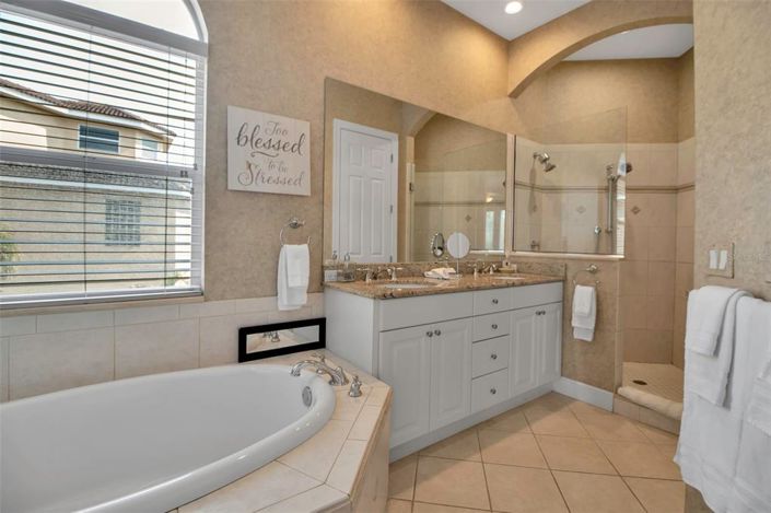 Image No.37-3 Bed Property for sale