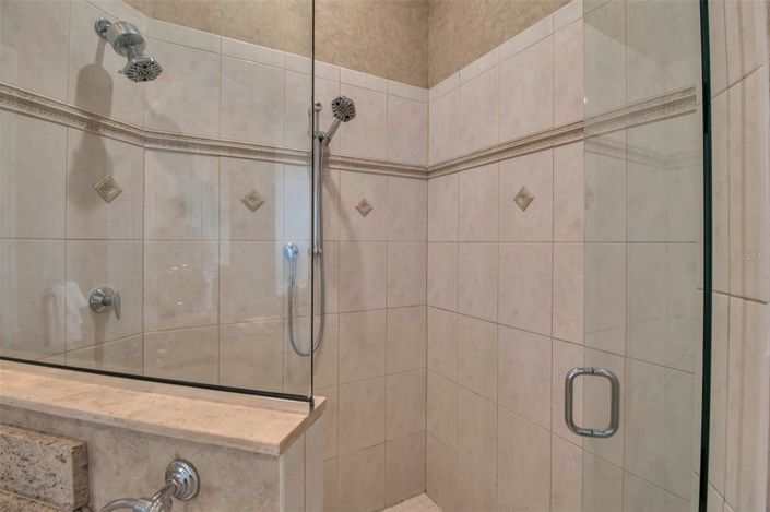 Image No.41-3 Bed Property for sale