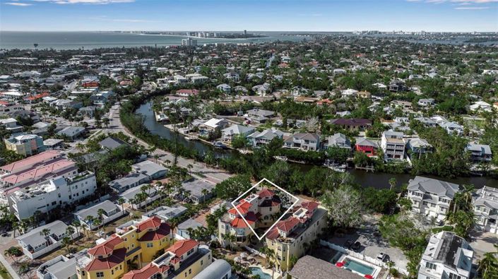 Image No.5-3 Bed Property for sale