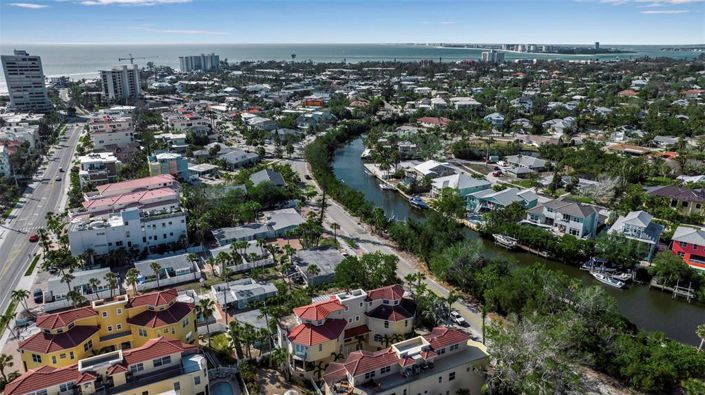 Image No.65-3 Bed Property for sale