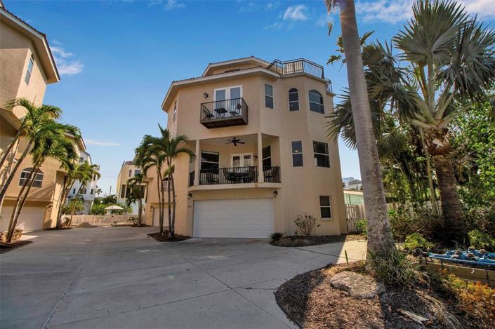 Image No.9-3 Bed Property for sale