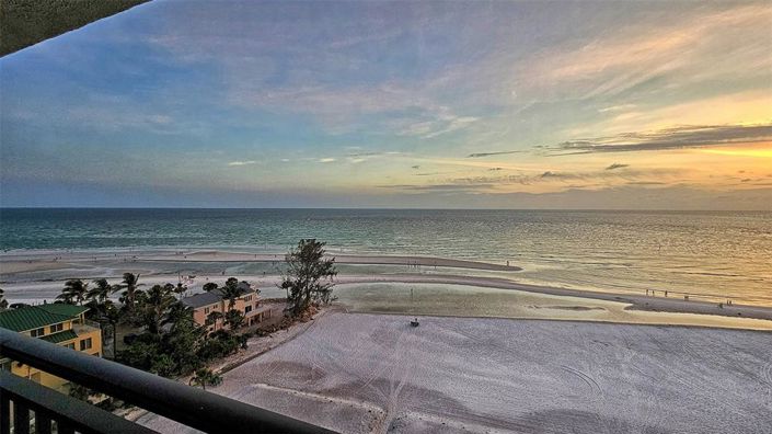 Image No.25-2 Bed Property for sale