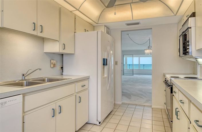 Image No.31-2 Bed Property for sale