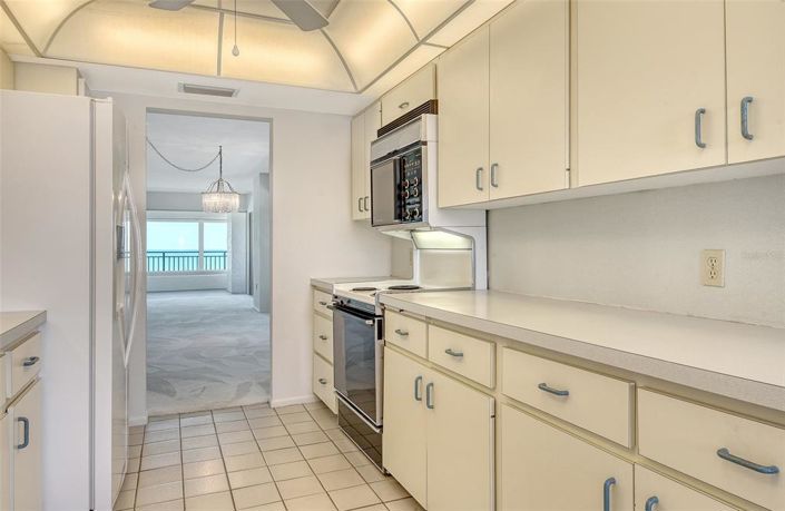 Image No.32-2 Bed Property for sale