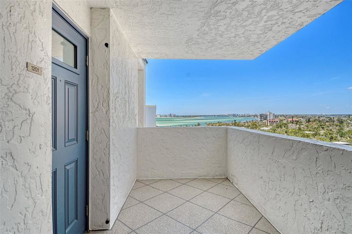 Image No.4-2 Bed Property for sale