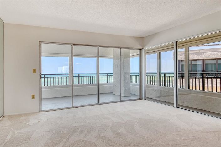 Image No.7-2 Bed Property for sale