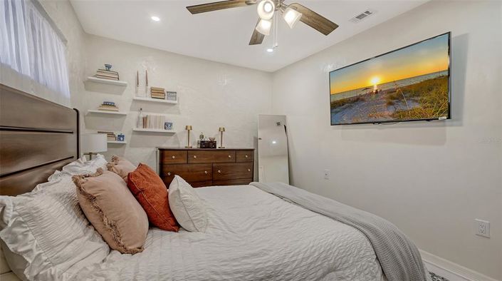 Image No.21-3 Bed Property for sale