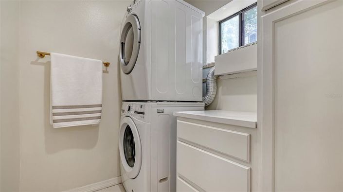 Image No.23-3 Bed Property for sale