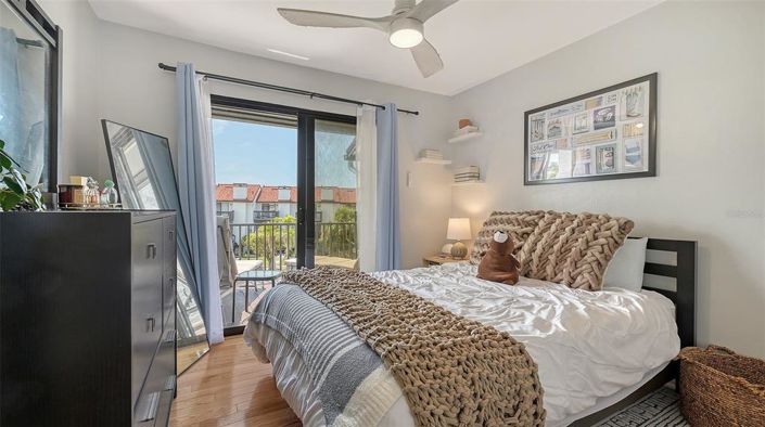 Image No.31-3 Bed Property for sale