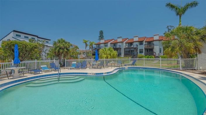 Image No.38-3 Bed Property for sale