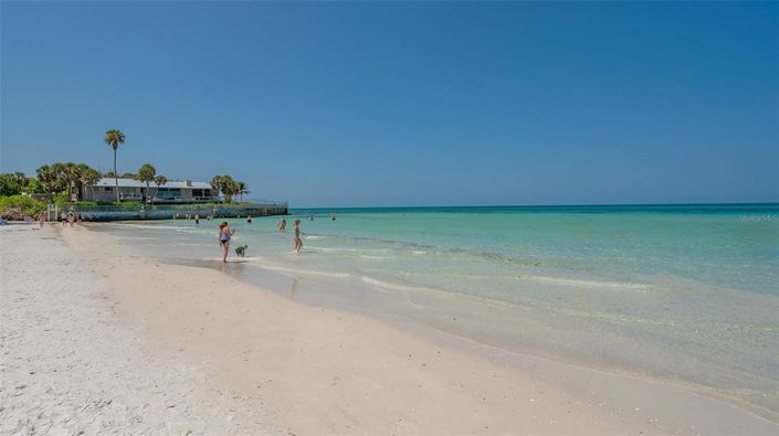 Image No.45-3 Bed Property for sale