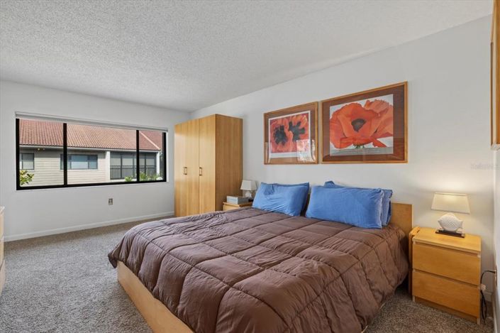 Image No.24-2 Bed Property for sale