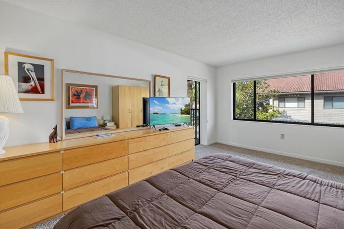 Image No.27-2 Bed Property for sale