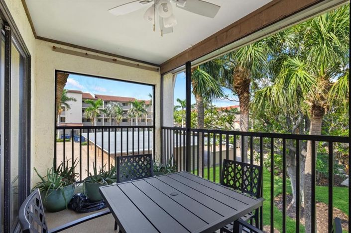 Image No.30-2 Bed Property for sale