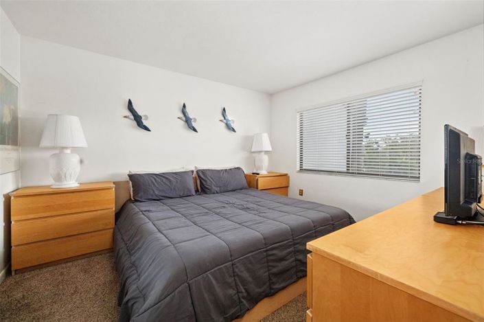 Image No.8-2 Bed Property for sale