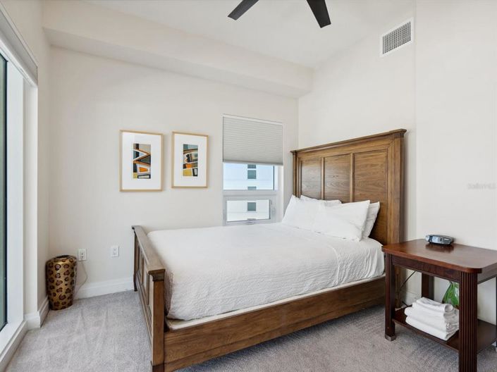 Image No.23-3 Bed Property for sale