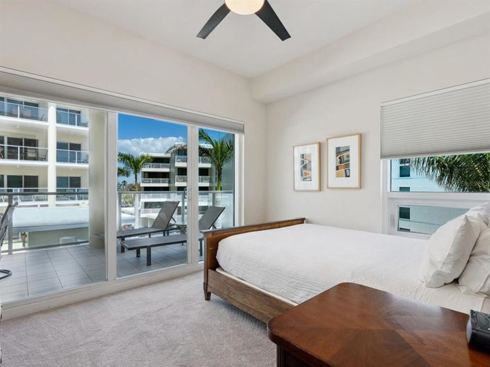 Image No.24-3 Bed Property for sale