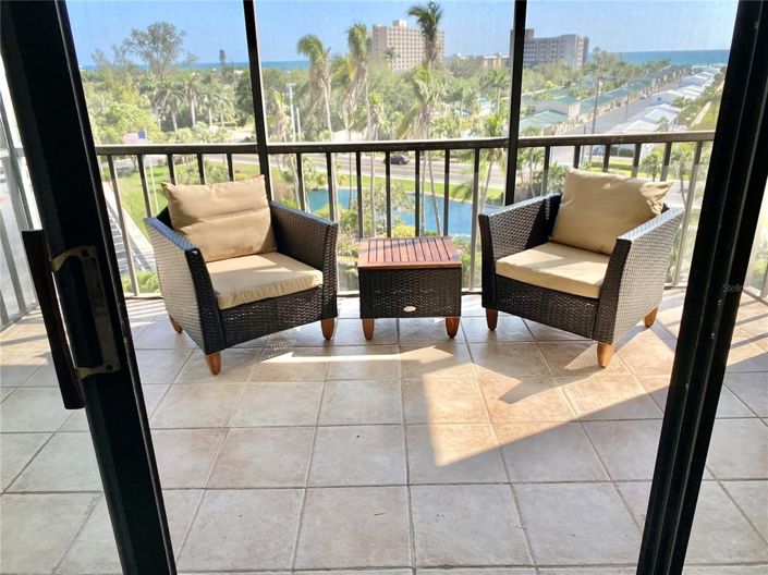 Image No.3-2 Bed Property for sale