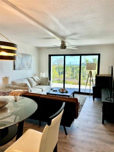 Image No.4-2 Bed Property for sale