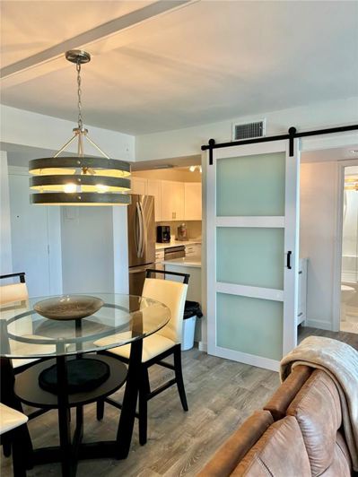 Image No.9-2 Bed Property for sale