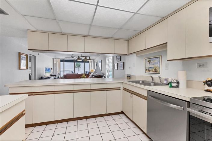 Image No.18-2 Bed Property for sale