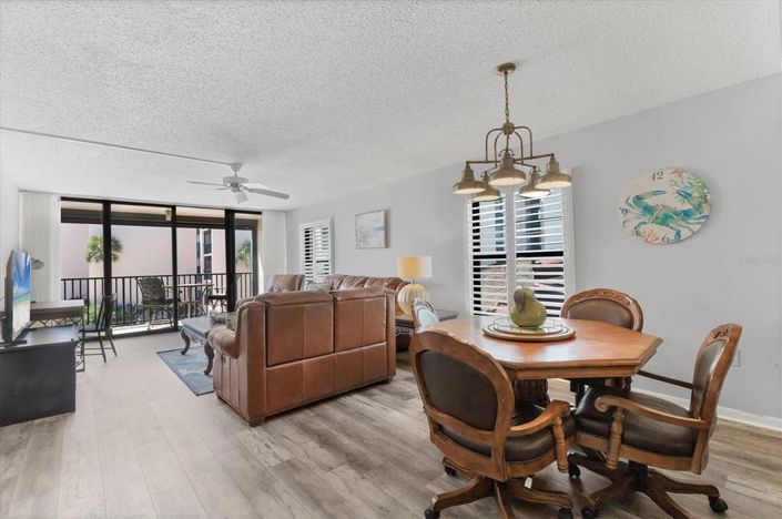 Image No.20-2 Bed Property for sale